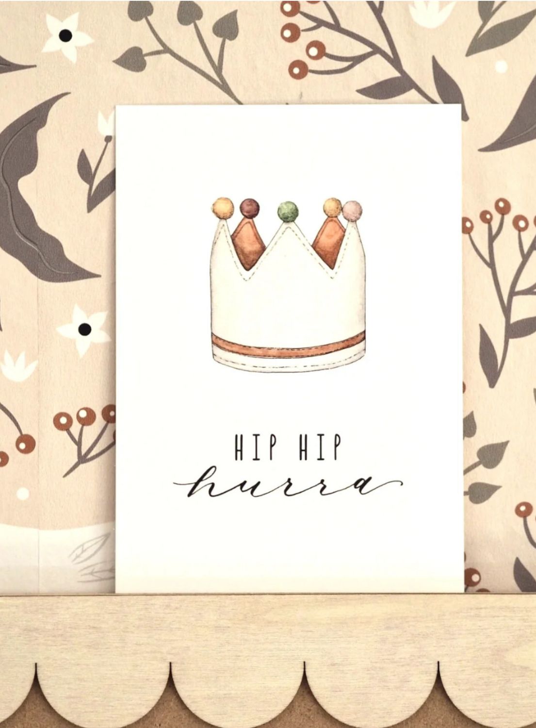 Postkarte Geburtstagskrone „Hip Hip Hurra“ von Frollein Lücke