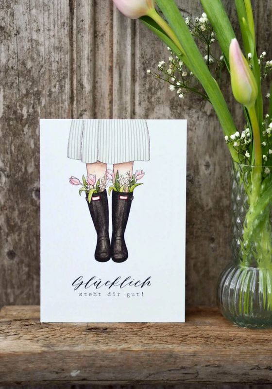 Postkarte Gummistiefel „Glücklich steht dir gut“