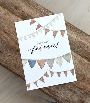Postkarte Wimpelketten „Lass dich feiern“