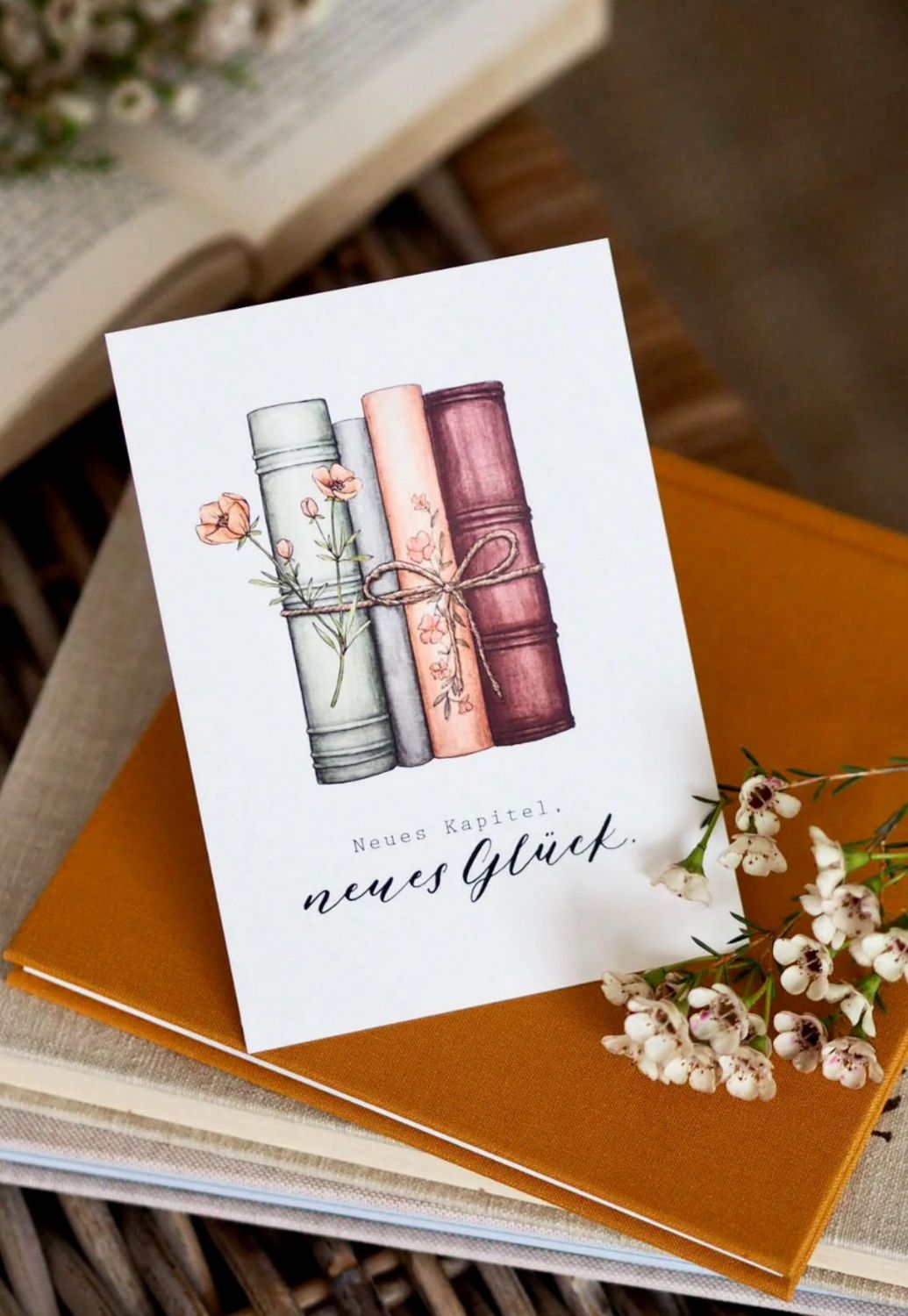 Postkarte „Neues Kapitel Neues Glück“ von Frollein Lücke