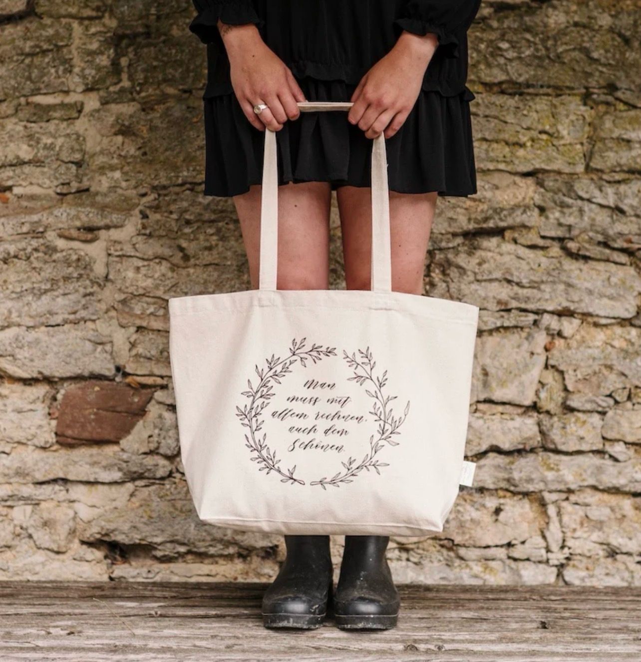 “Man muss mit allem rechnen…” grosse Stofftasche von Frollein Lücke