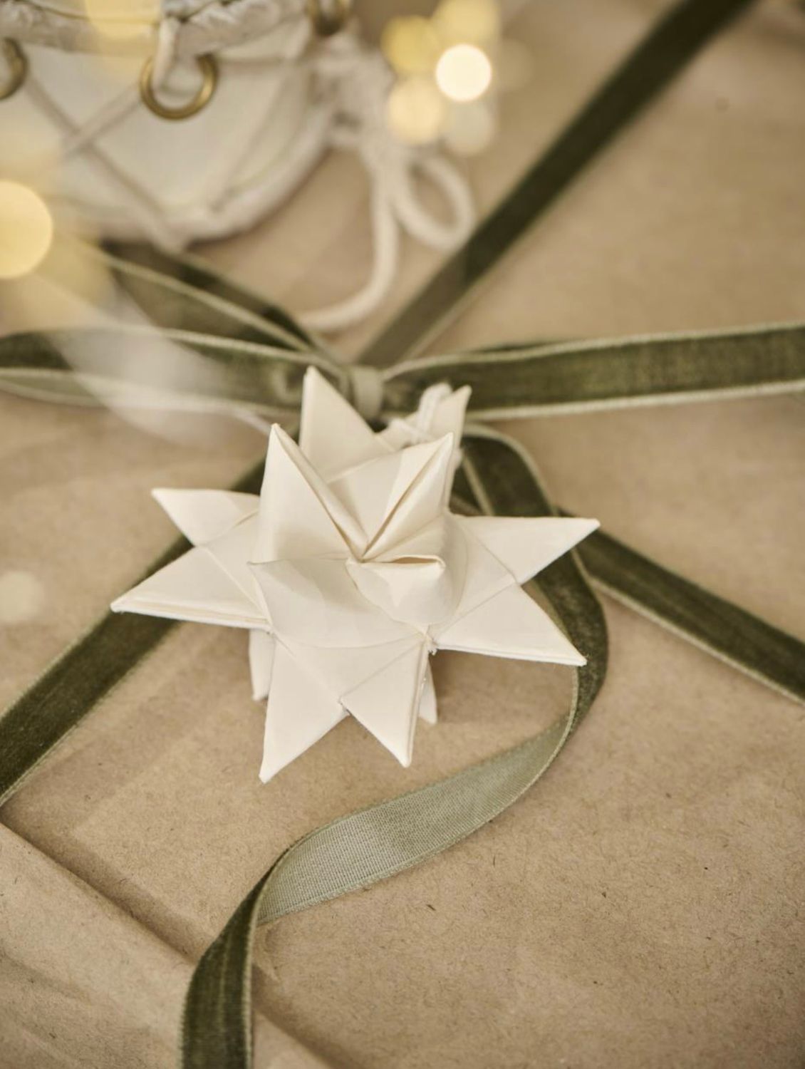 Geschenkband aus Veloursamt in moosgrün, Ib Laursen Geschenkband aus Veloursamt in moosgrün, Ib Laursen
