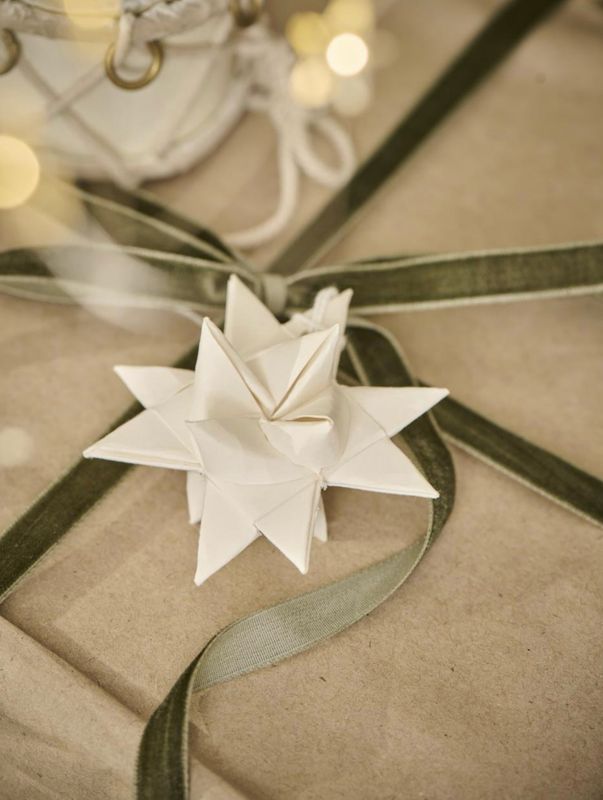 Geschenkband aus Veloursamt in moosgrün, Ib Laursen