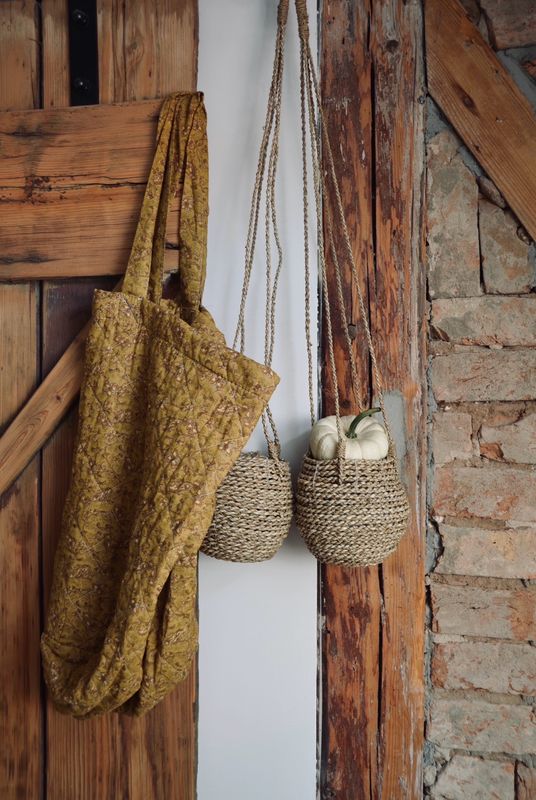 Wattierte Stofftasche Herbst, in mustard von Ib Laursen