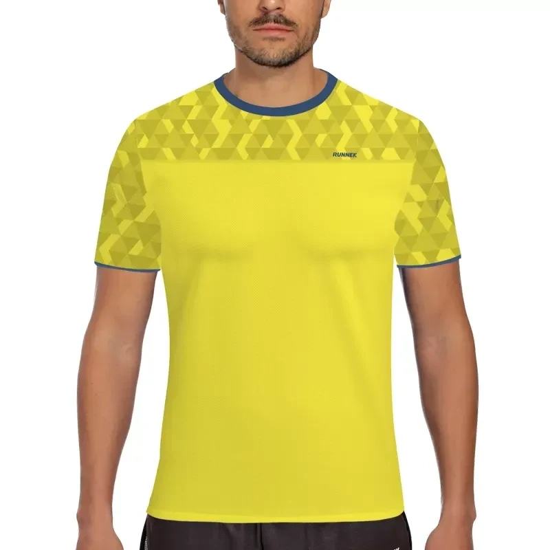 RUNNEK-Camiseta running hombre SKY