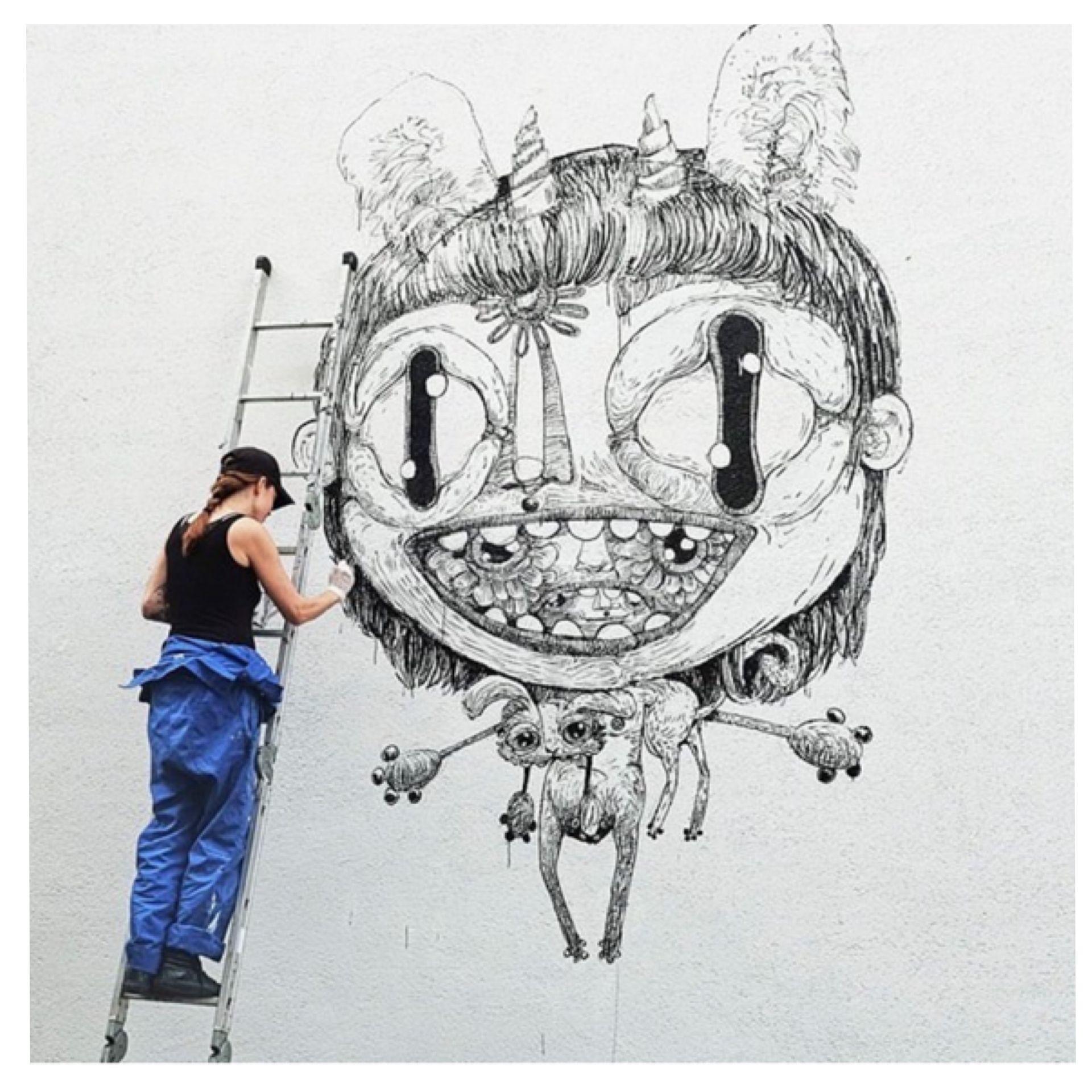 Unique Artwork 'Flower Belly' - NOUCH