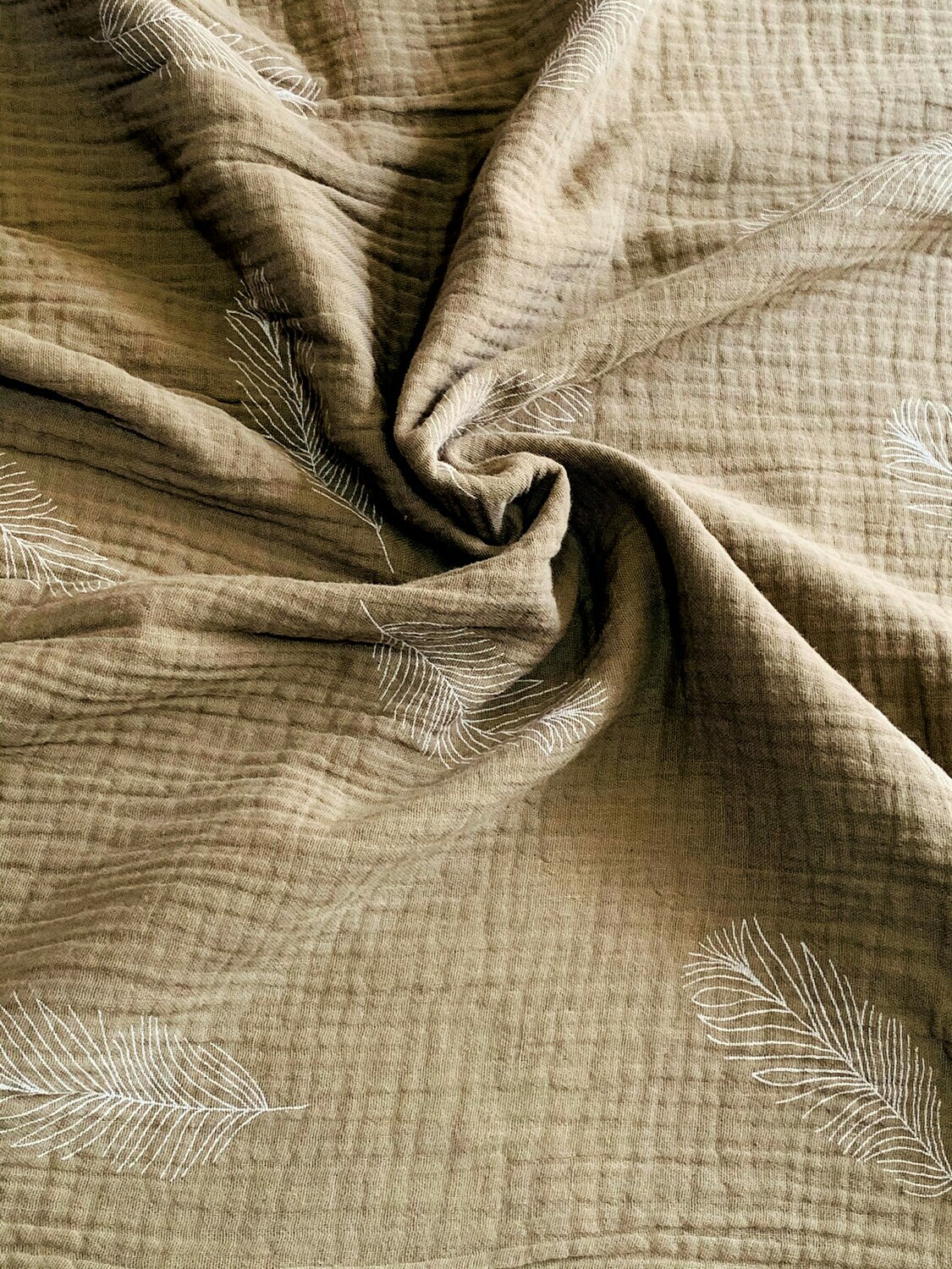 Feathers, Khaki | Double Gauze Muslin | 135cm wide