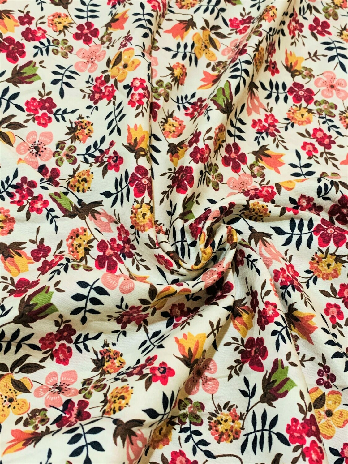 Floral | Cotton Poplin | 145cm wide - 1.3m Piece