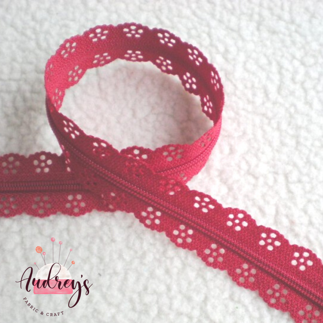 Lace Red | Continuous Zipper Tape, #3 | Nylon