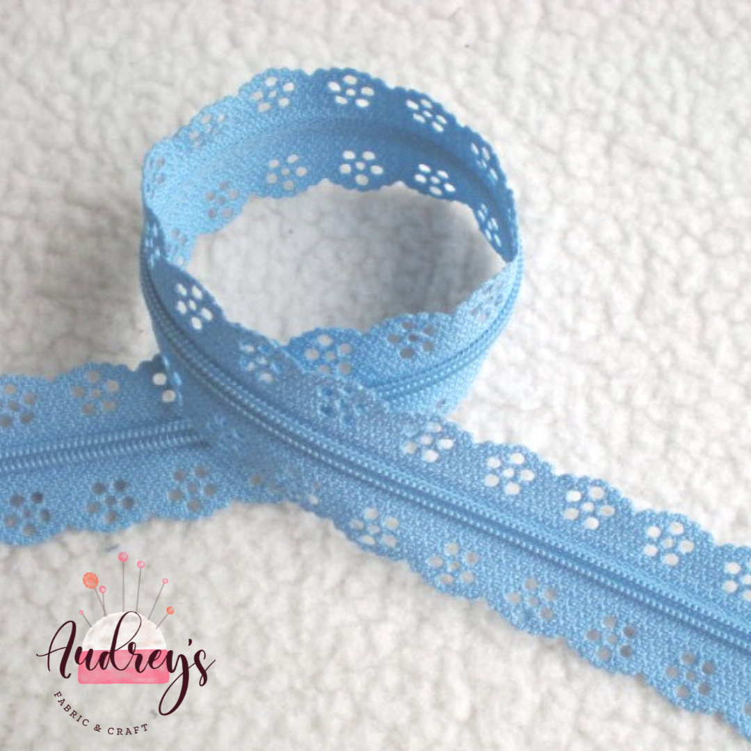 Lace Sky Blue | Continuous Zipper Tape, #3 | Nylon