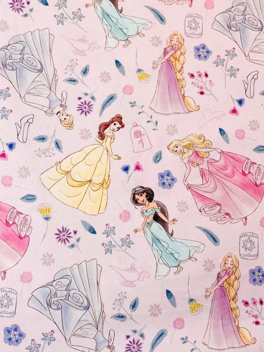 Princesses Toss | Licensed Quilting Cotton | 112cm wide - 0.5m Piece