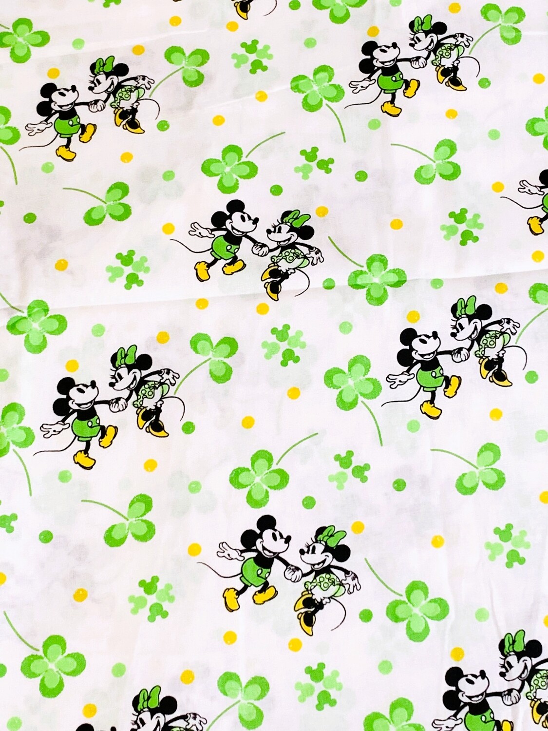 St Patty's Clover Toss, Mickey & Minnie | Licensed Quilting Cotton | 112cm wide