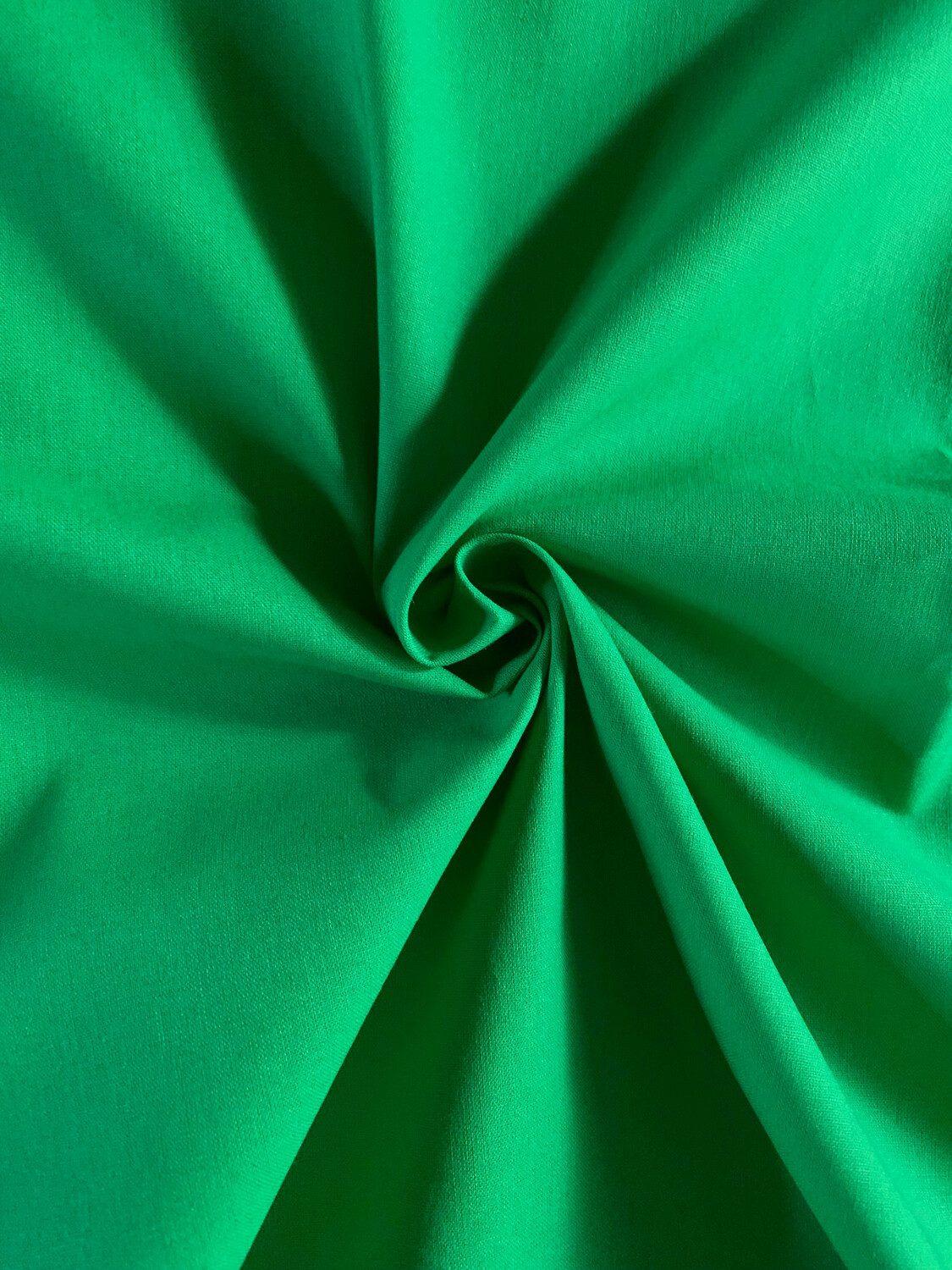 Bright Emerald | Quilting Cotton Solids (Homespun) | 112cm Wide - 1m Piece