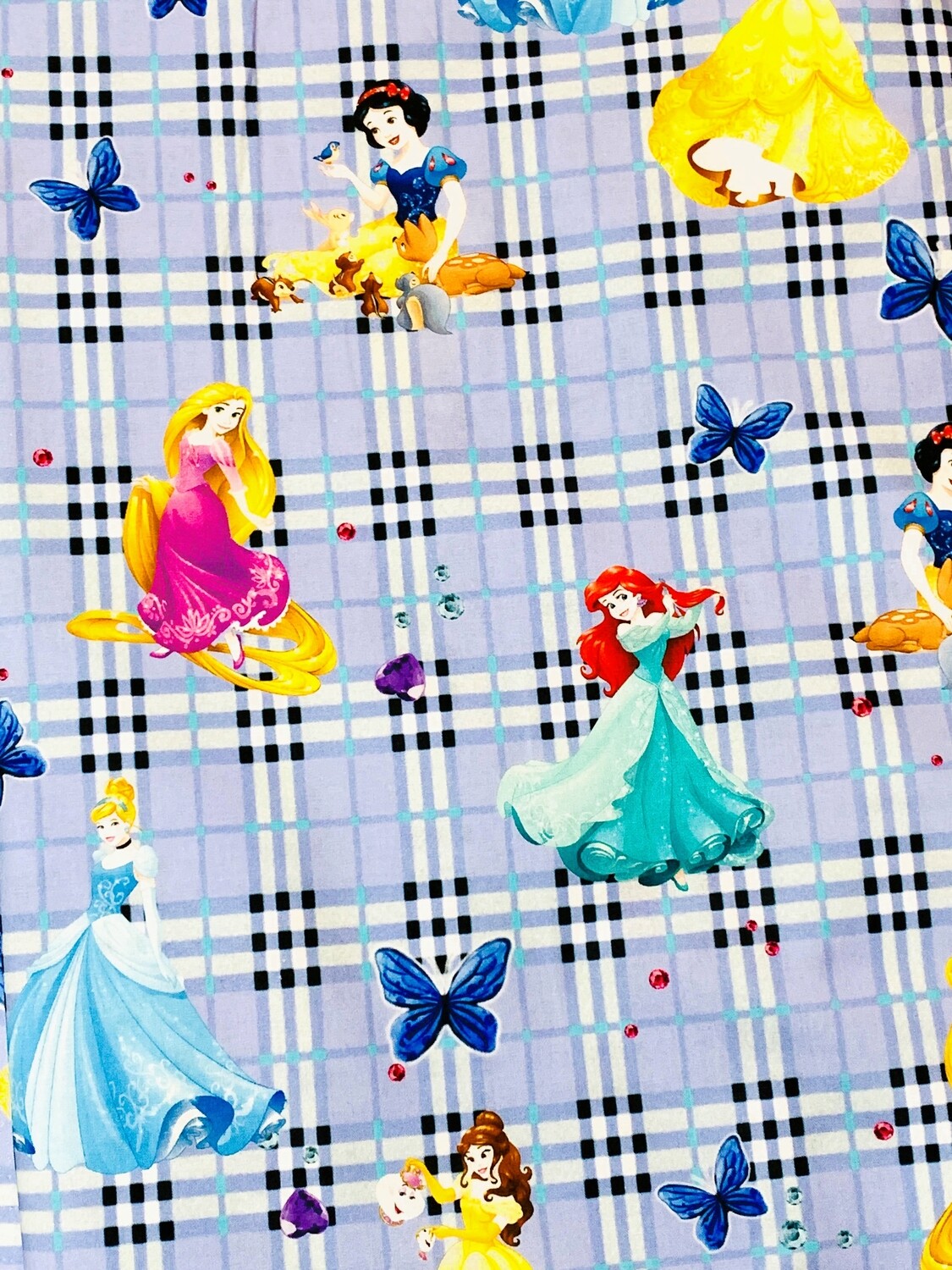 Princesses on Plaid | Licensed Quilting Cotton | 112cm wide - 0.8m Piece
