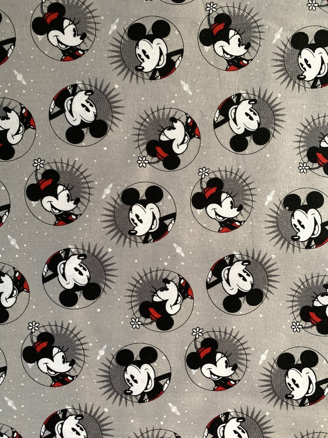 Smile Mickey | Licensed Quilting Cotton | 112cm wide