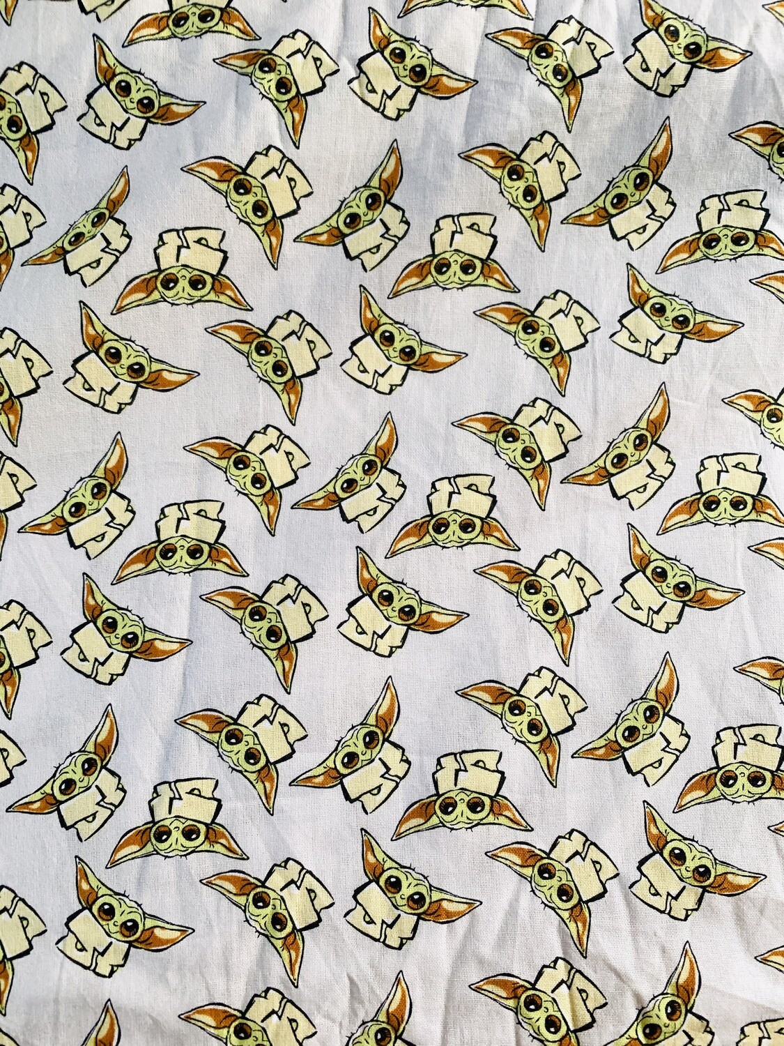 Baby Yoda Grogu Toss | Licensed Quilting Cotton | 112cm wide