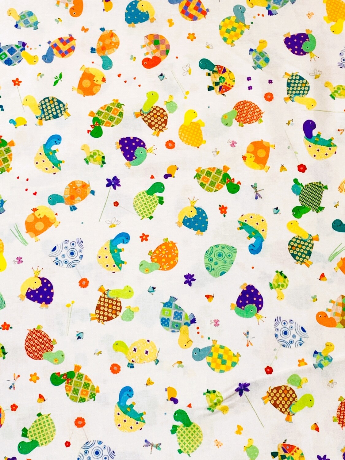 Turtles Toss, Cream | Quilting Cotton | 112cm wide