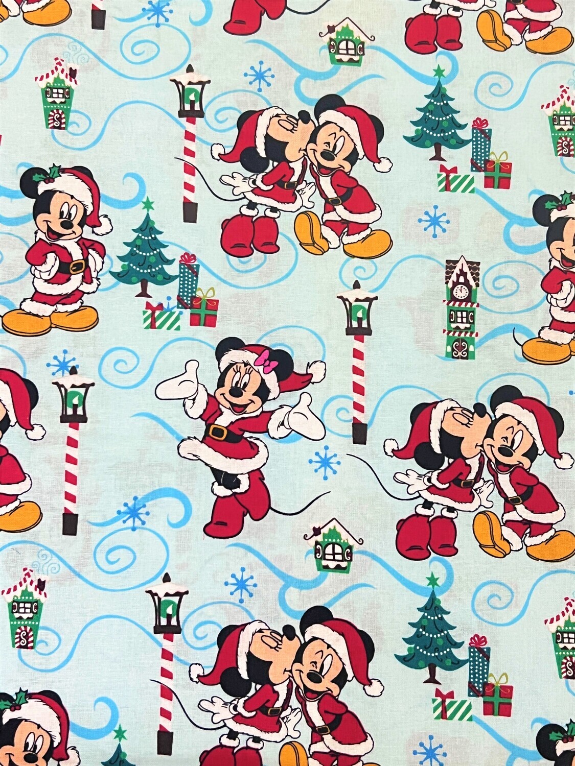Christmas Love | Licensed Quilting Cotton | 112cm wide - 0.8m Piece