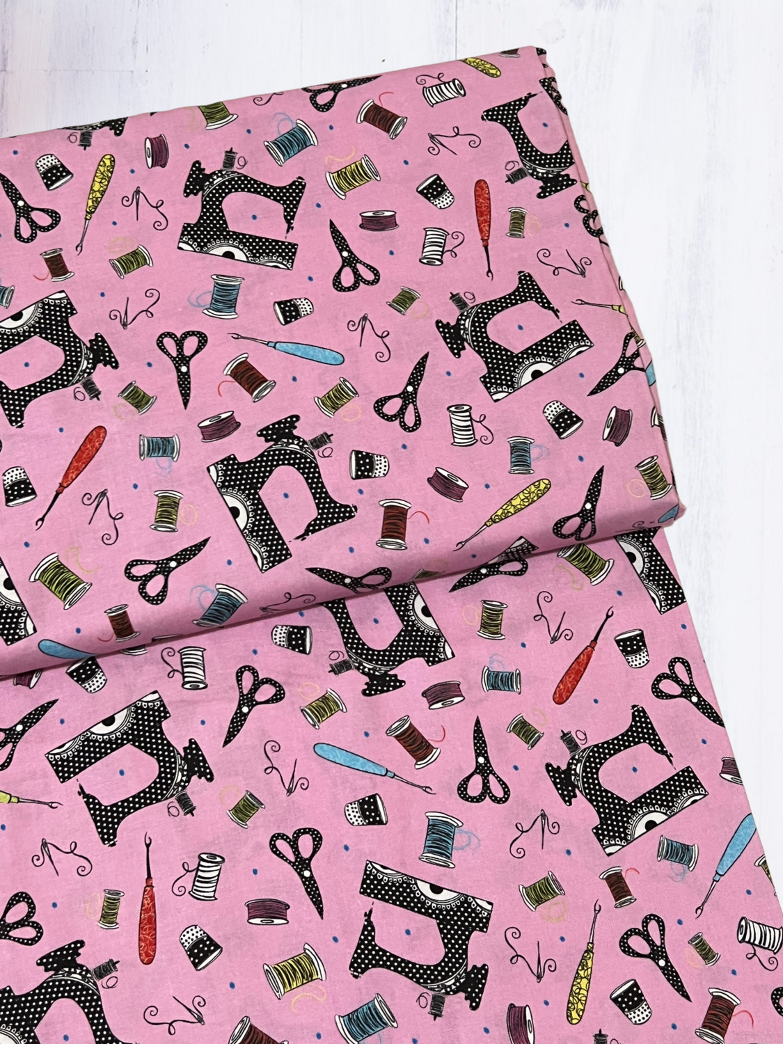 Dolly Mamas, Sewing Room | Quilting Cotton | 112cm wide - 0.65m Piece