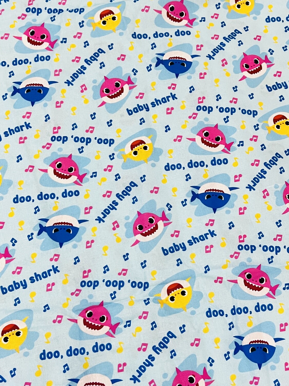 Baby Shark, Doo Doo Doo | Licensed Quilting Cotton | 112cm wide