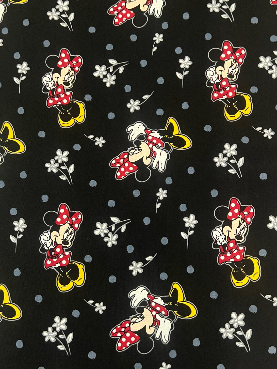 Minnie, Flowers | Licensed Quilting Cotton | 112cm wide