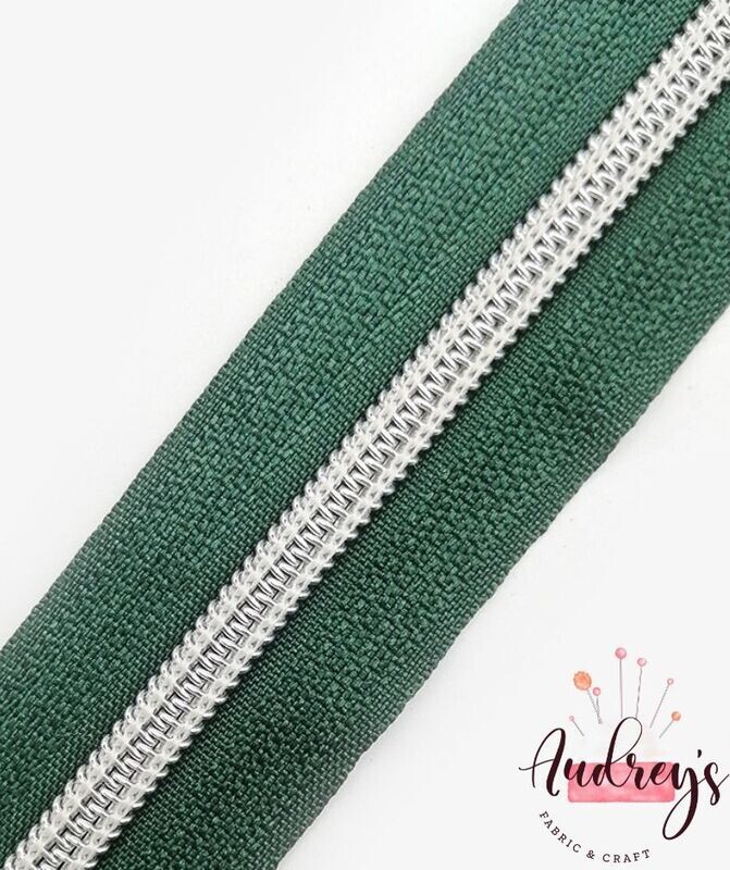 Green Tape w/ Silver Teeth | Continuous Zipper Tape, #5 | Nylon Teeth