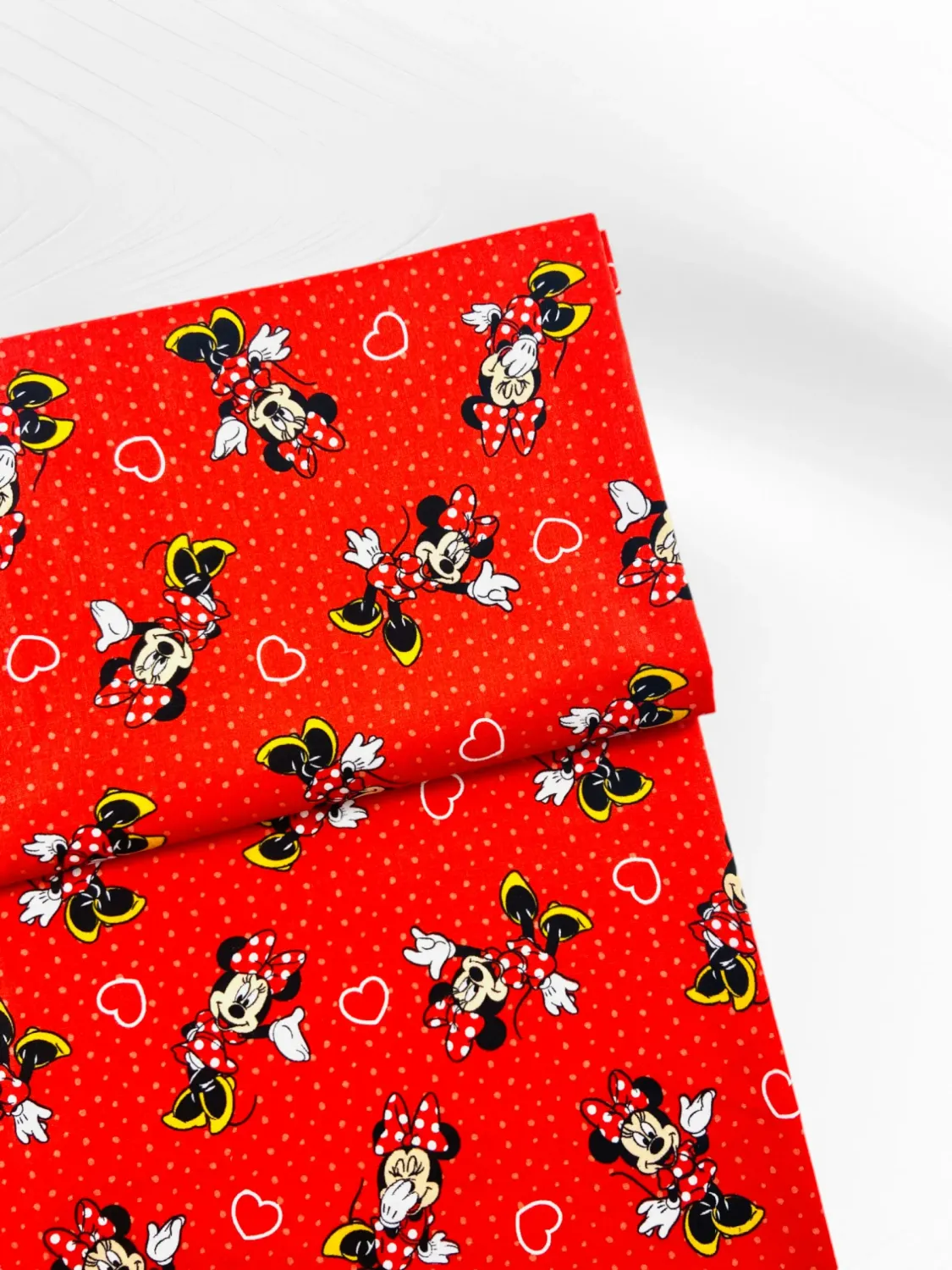 Minnie Hearts | Licensed Quilting Cotton | 112cm wide