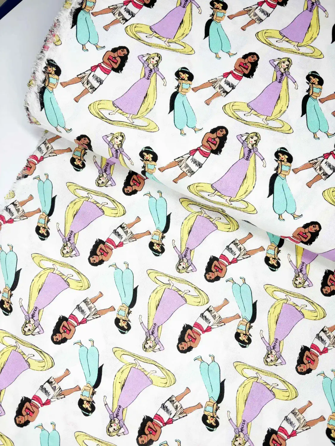 Princesses Tossed | Licensed Quilting Cotton | 112cm wide