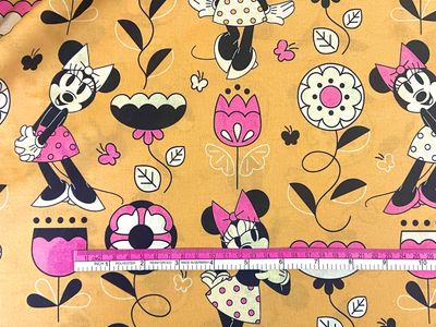 Minnie&#39;s Garden Party | Licensed Quilting Cotton | 145cm wide