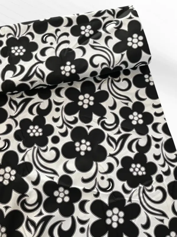 Night &amp; Day | Vera Bradley Quilting Cotton | 145cm wide