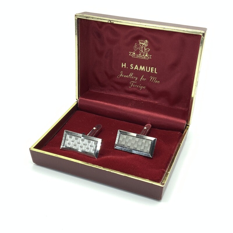 ​Vintage Silver Tone Diamond Cut Oblong Cufflinks​