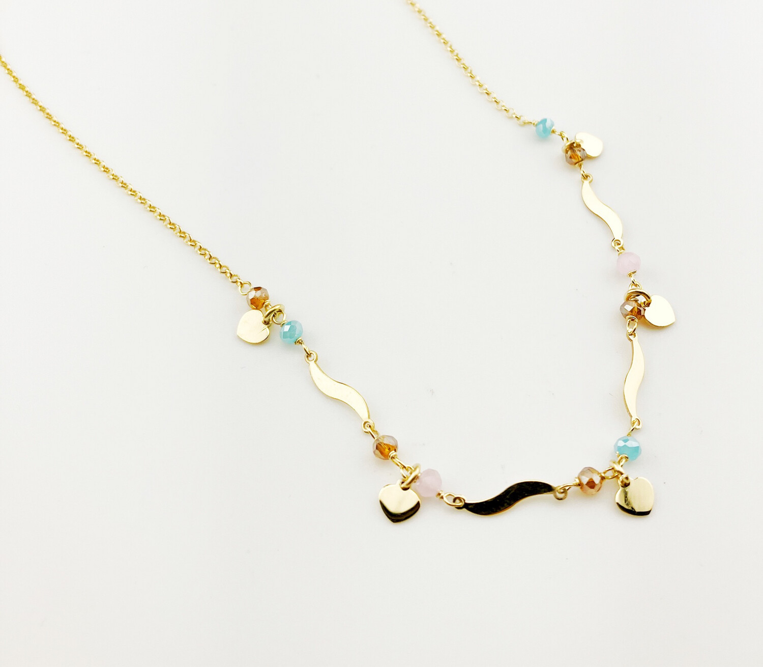 Collar corazones dorados