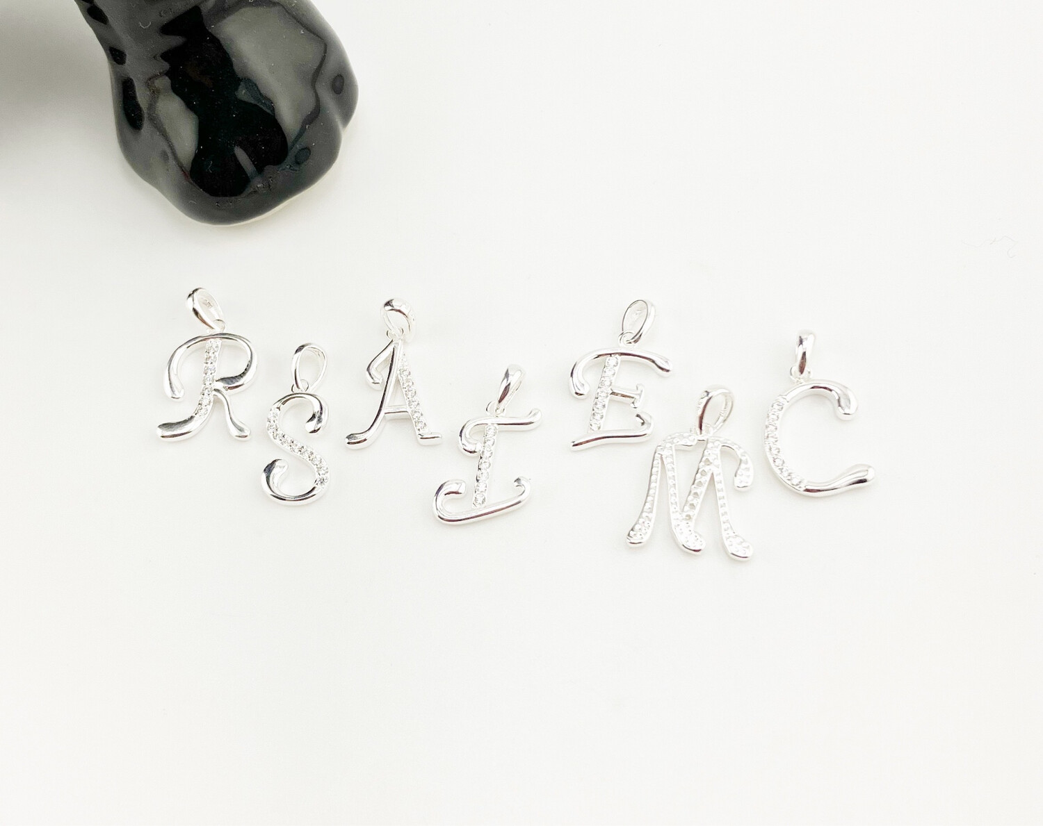 Dijes letras