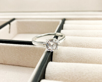 Anillo de compromiso