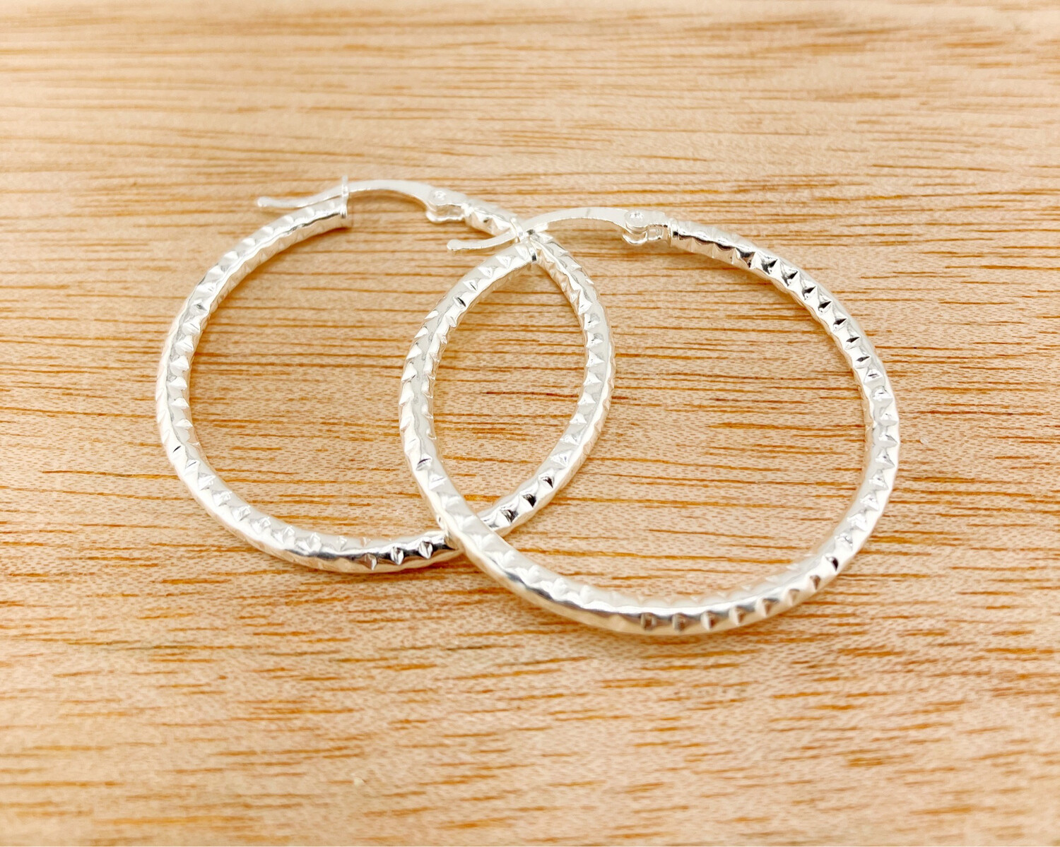 Argollas con textura