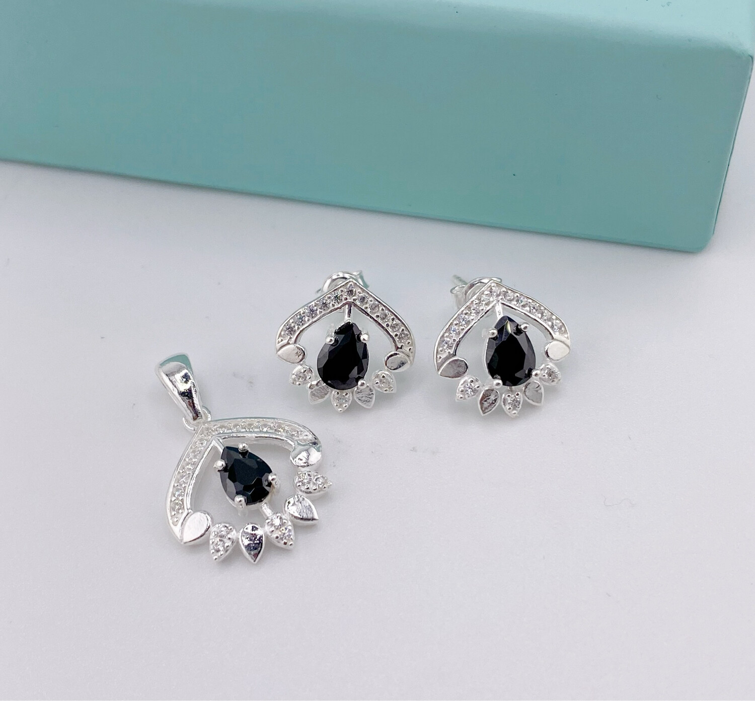 Conjunto arete y dije