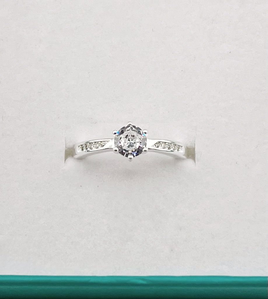 Anillo de compromiso