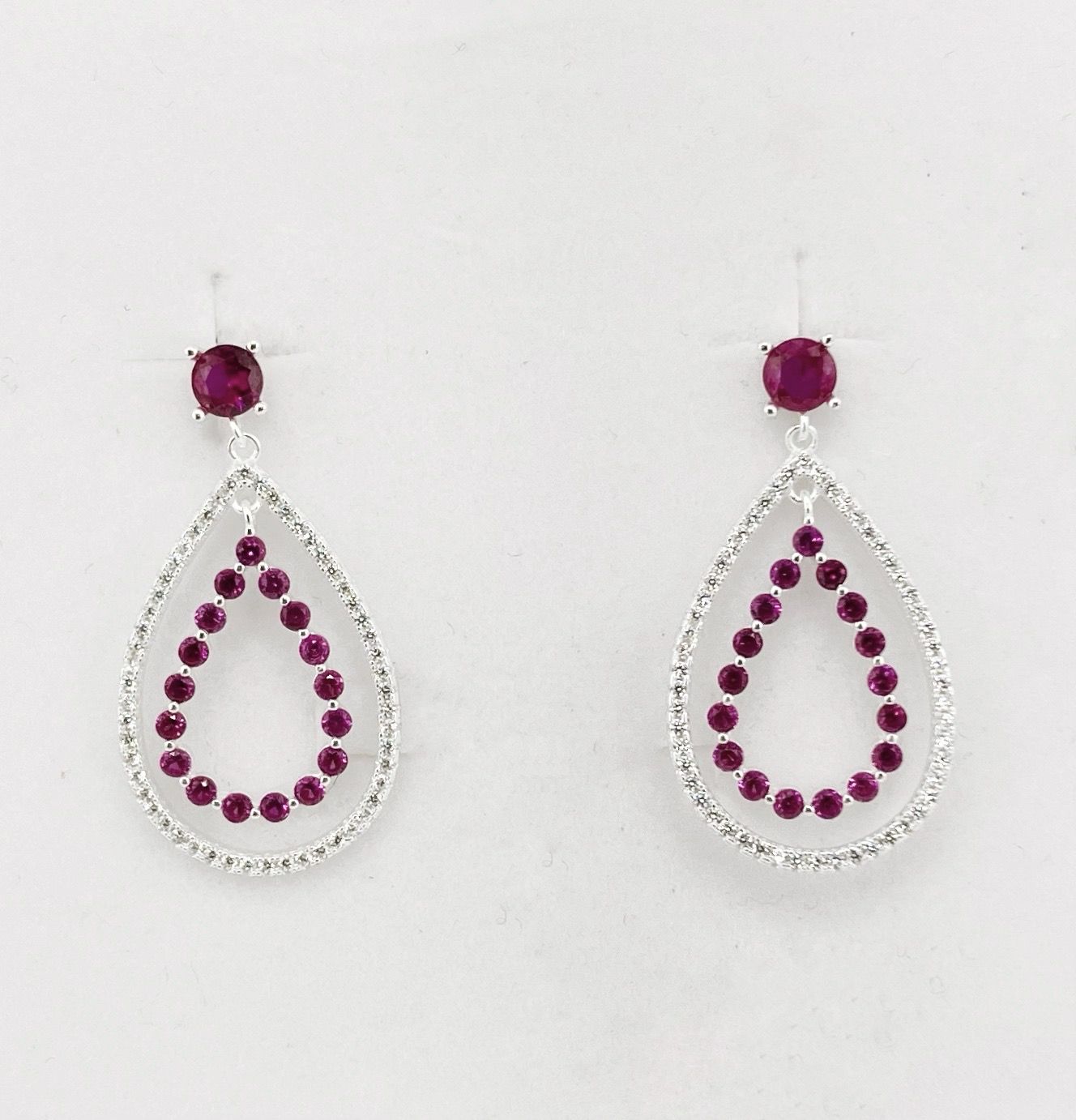 Aretes colgantes