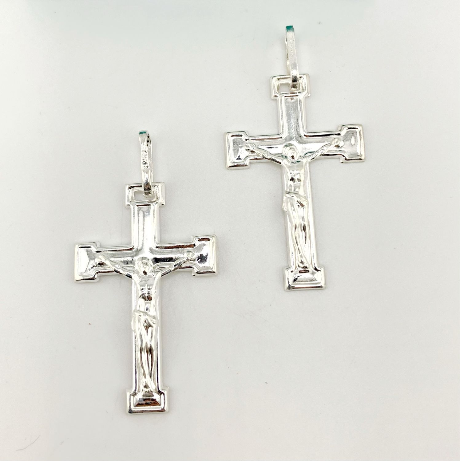 Dije Cruz con Cristo