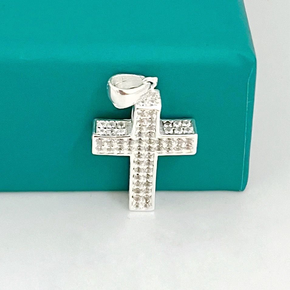 Dije Cruz diamantada