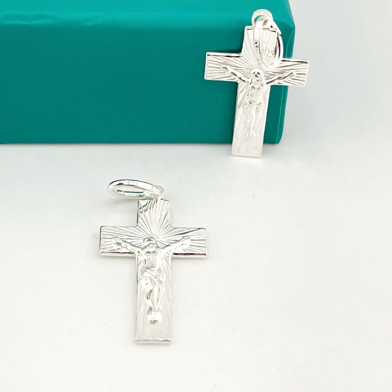 Dije Cruz con Cristo