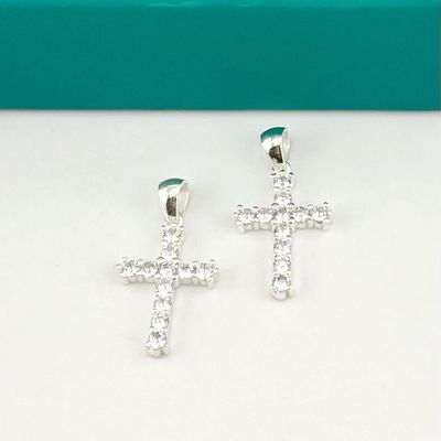 Dije Cruz diamantada