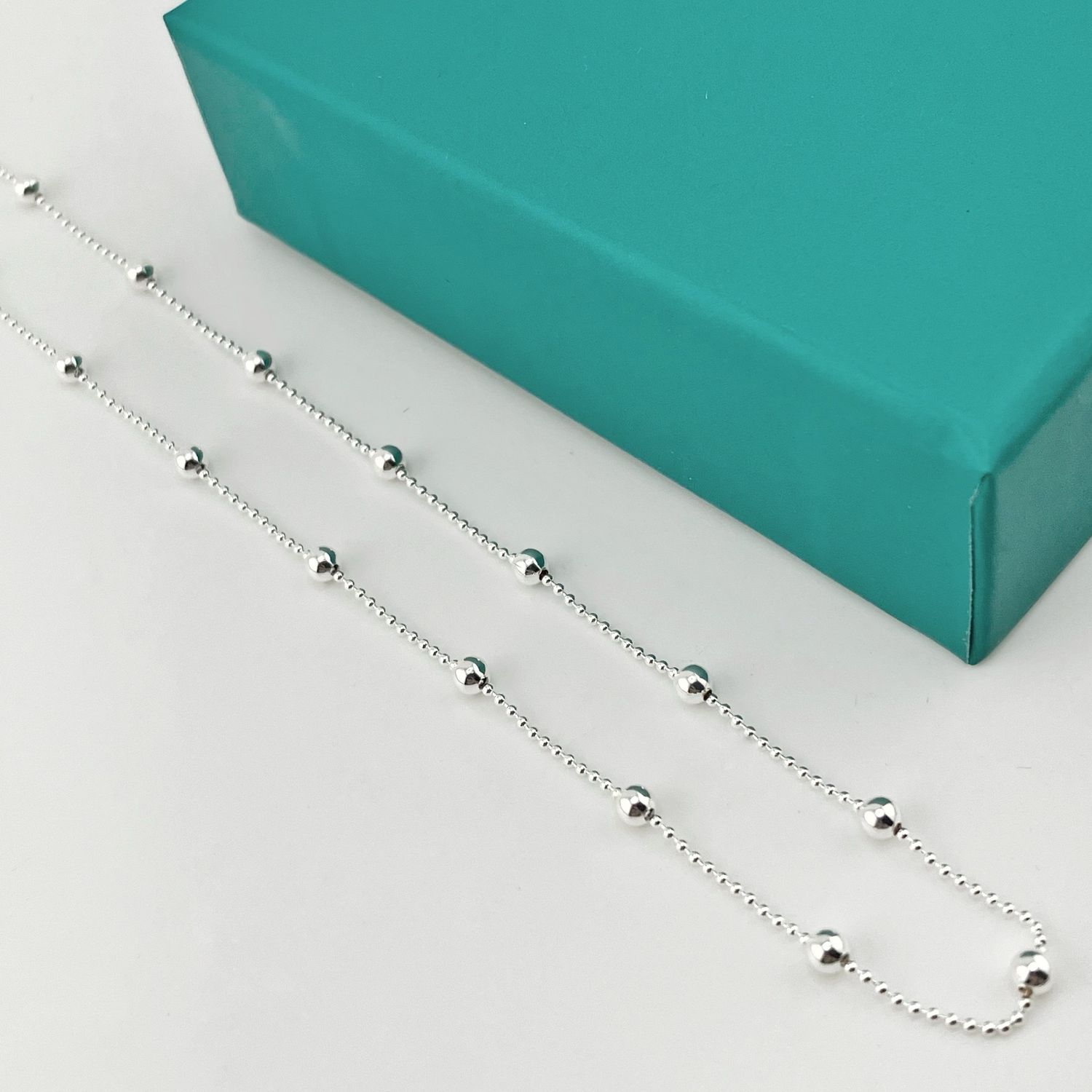 Cadena con bolas