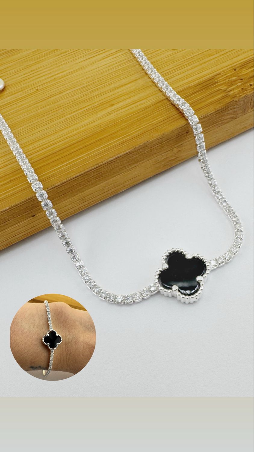 Pulsera de trébol
