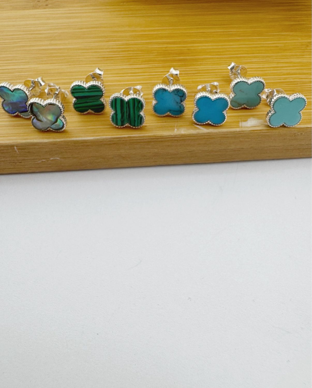 Aretes trébol