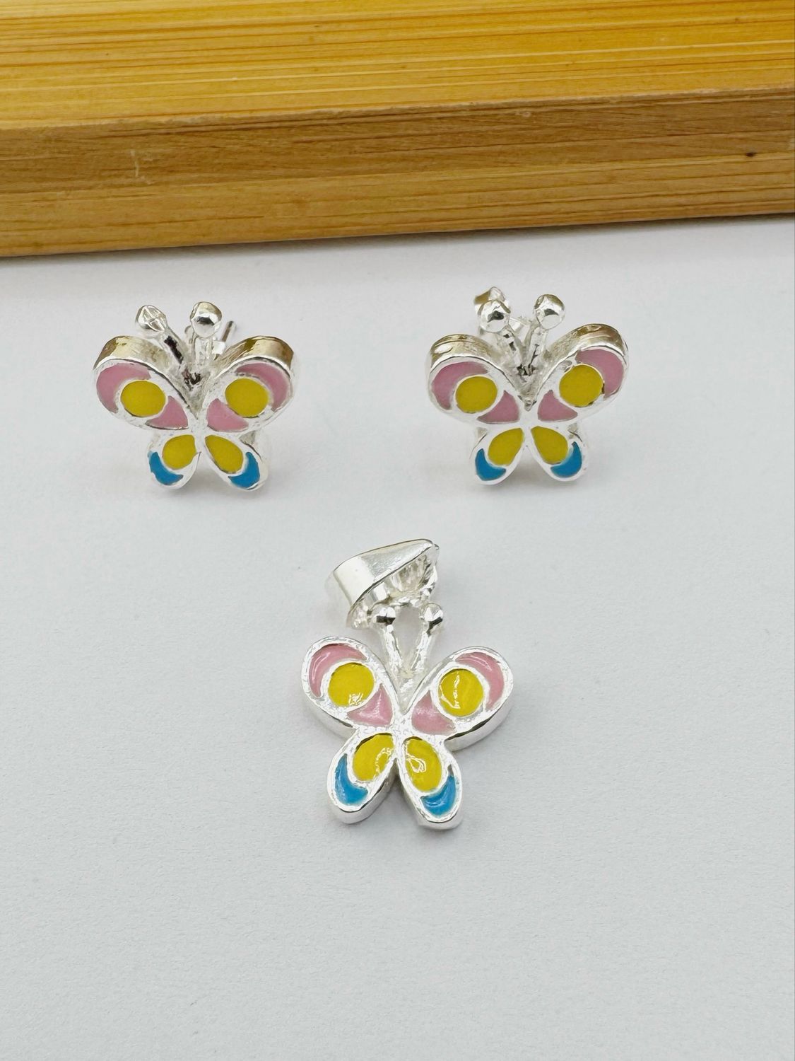 Conjunto mariposa