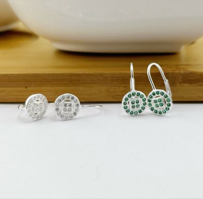 Arete broche antiguo