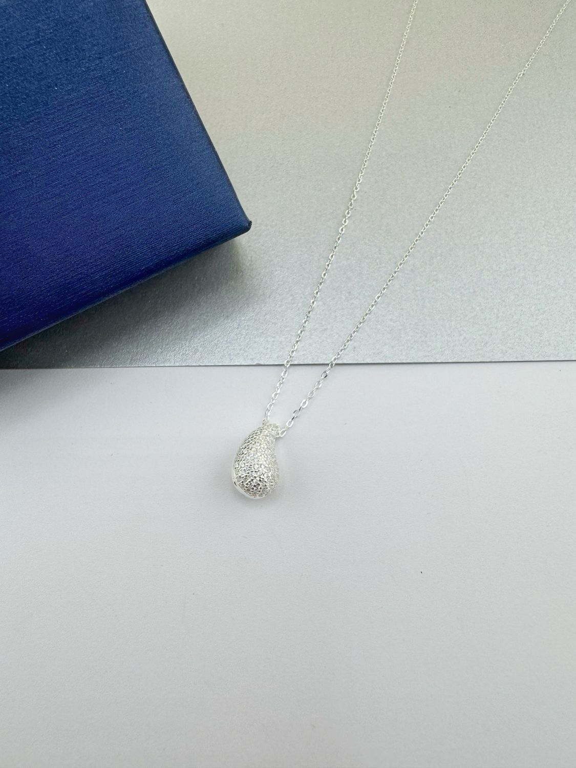 Gargantilla gota