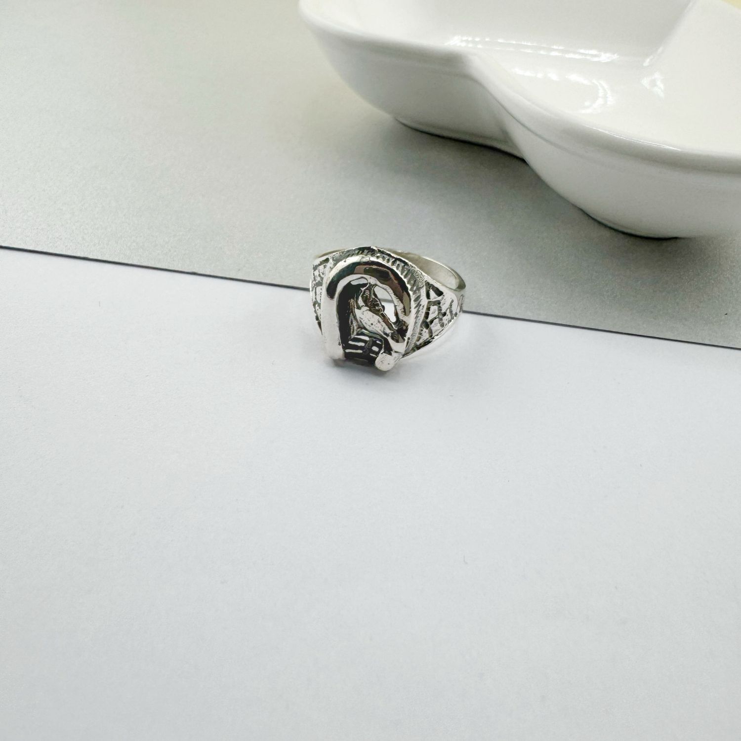 Anillo caballo