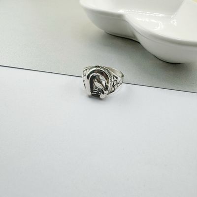 Anillo caballo